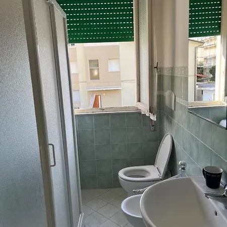 Sunny 2-Bedrooms Apartment Lido di Camaiore Exterior photo