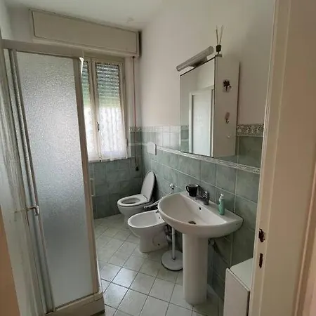 Sunny 2-Bedrooms Apartment Lido di Camaiore Exterior photo