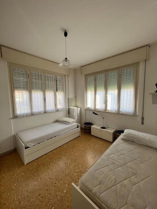 Sunny 2-bedrooms *